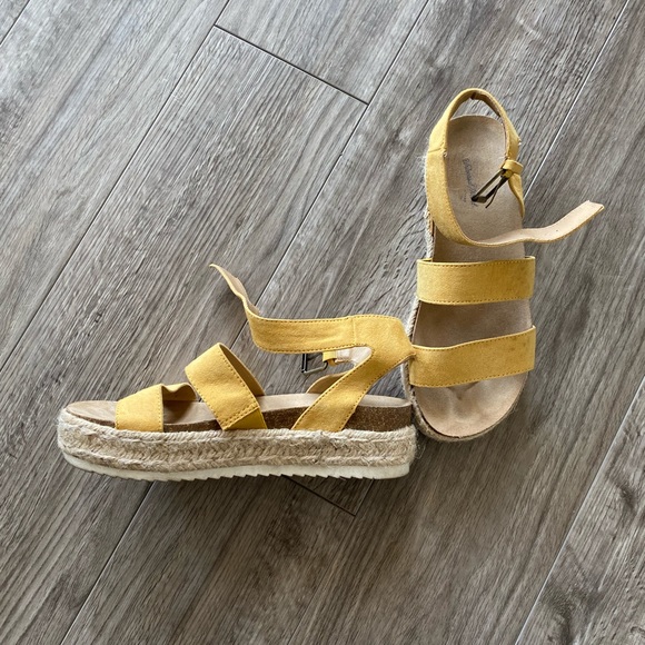 Yellow Platform Sandals - Picture 2 of 6